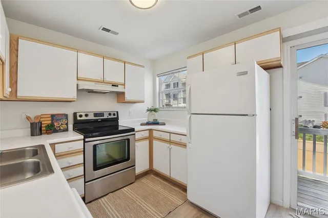 $164,900 | 16535 Victoria Crossing Drive, Unit H, Wildwood, MO 63040