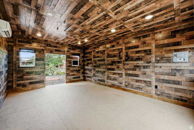 633 500 North Provo, UT 84601 - Photo 12 of 59 Large studio, ~13'x19', with mini-split