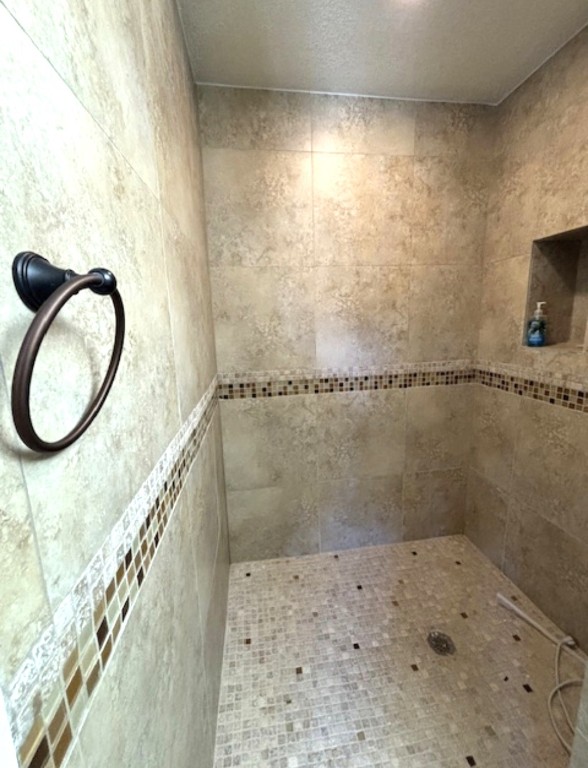 318 Ridgewood Road Goodrich, TX 77335 - Photo 25 of 49 Shower
