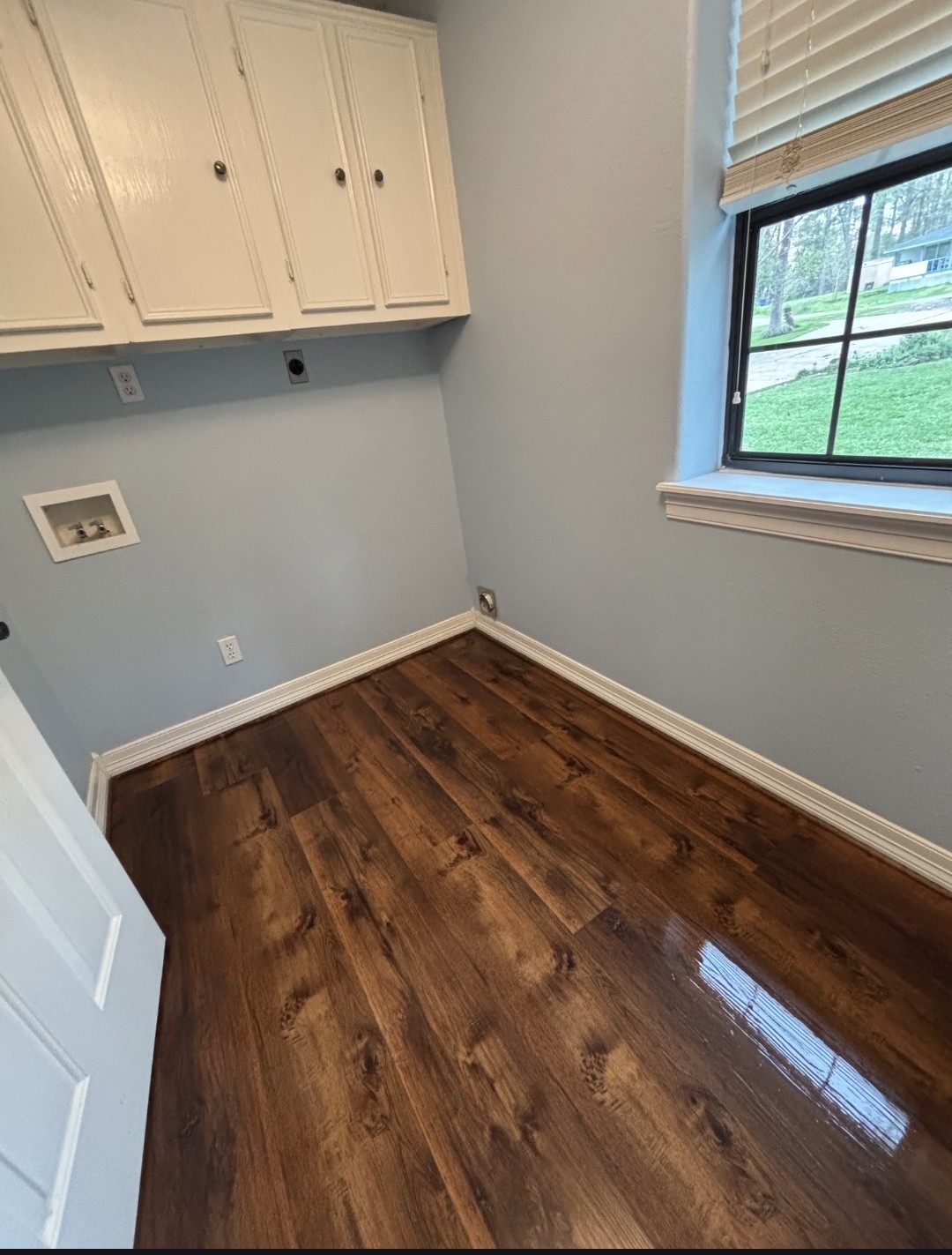 318 Ridgewood Road Goodrich, TX 77335 - Photo 26 of 49 a view of an empty room with a window