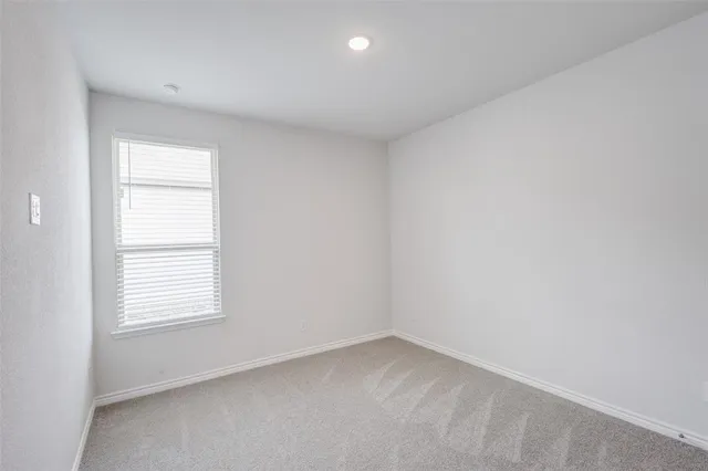 $2,390 | 404 Wrangler Lane, Denton, TX 76209