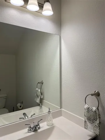 $2,390 | 404 Wrangler Lane, Denton, TX 76209