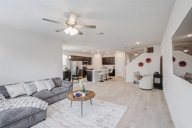 $2,390 | 404 Wrangler Lane, Denton, TX 76209