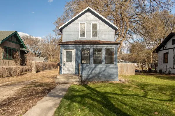 $105,000 | 316 11th Street North, Moorhead, MN 56560