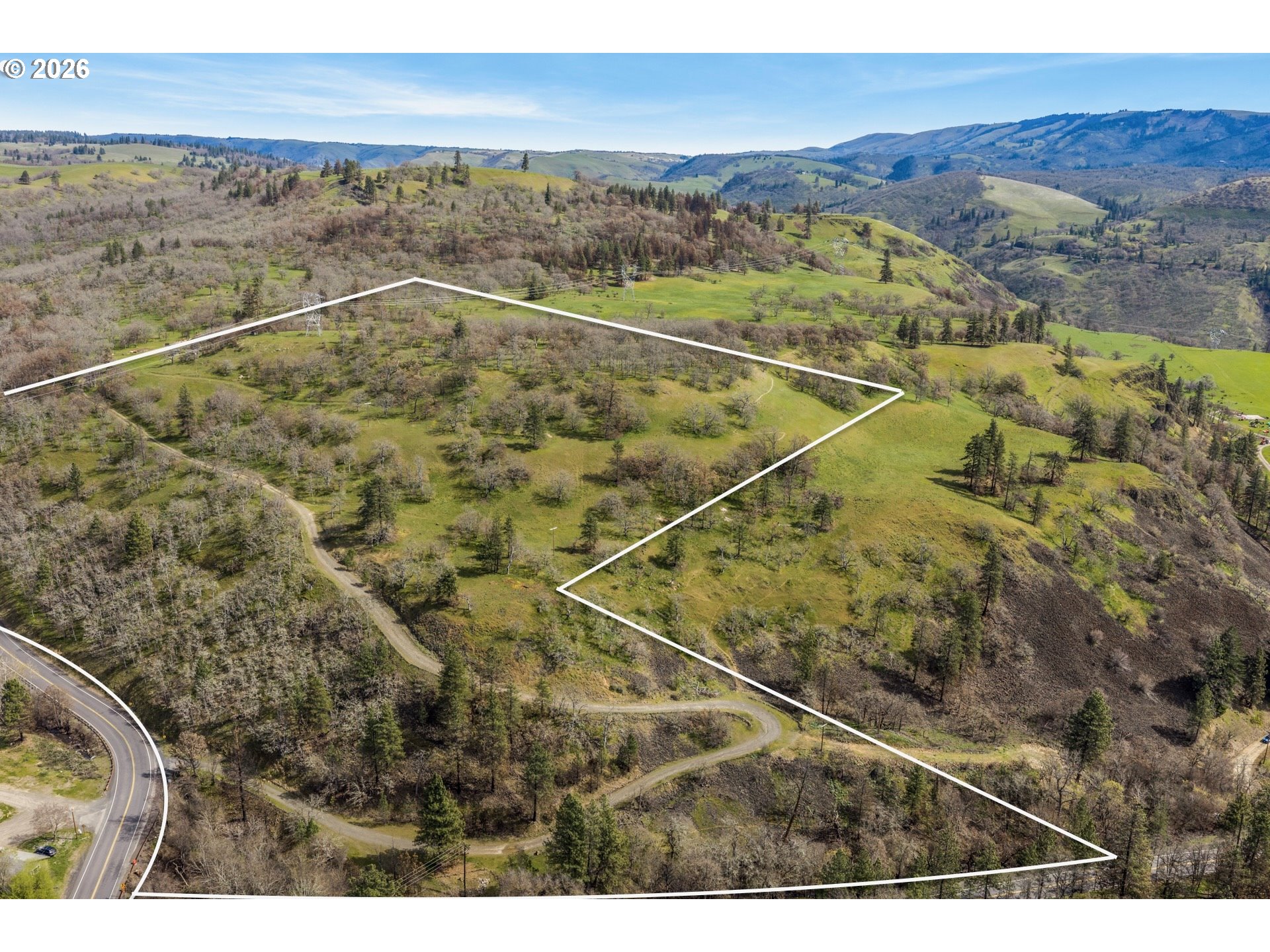 10 Canyon Road Lyle, WA 98635 - Photo 16 of 33 a view of a city