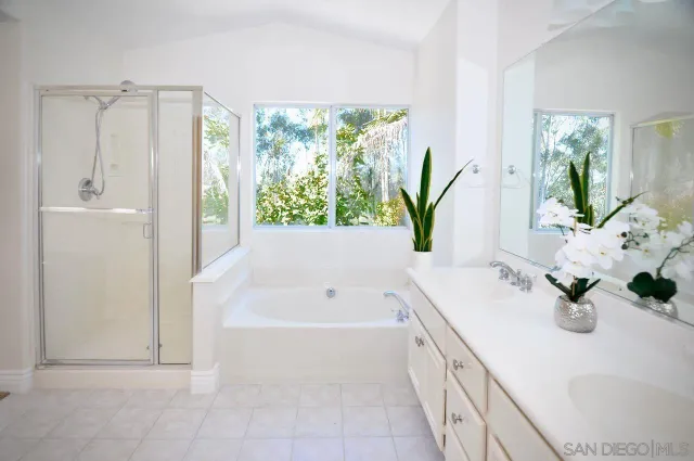 $1,319,998 | 10878 Caminito Colorado, San Diego, CA 92131