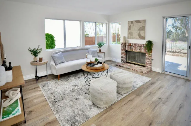 $1,319,998 | 10878 Caminito Colorado, San Diego, CA 92131