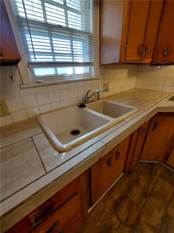 $1,500 | 1836 Glendale Avenue, Kansas City, KS 66104