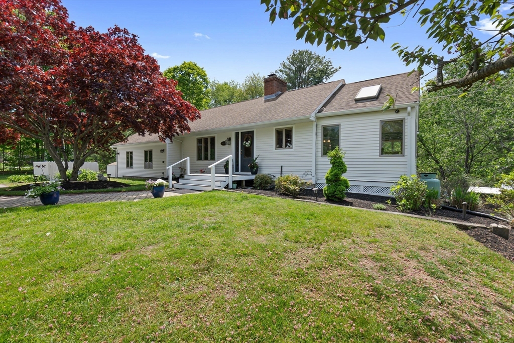 610 Main Street Boxford, MA 01921 - Photo 5 of 40 Gallery Image 5