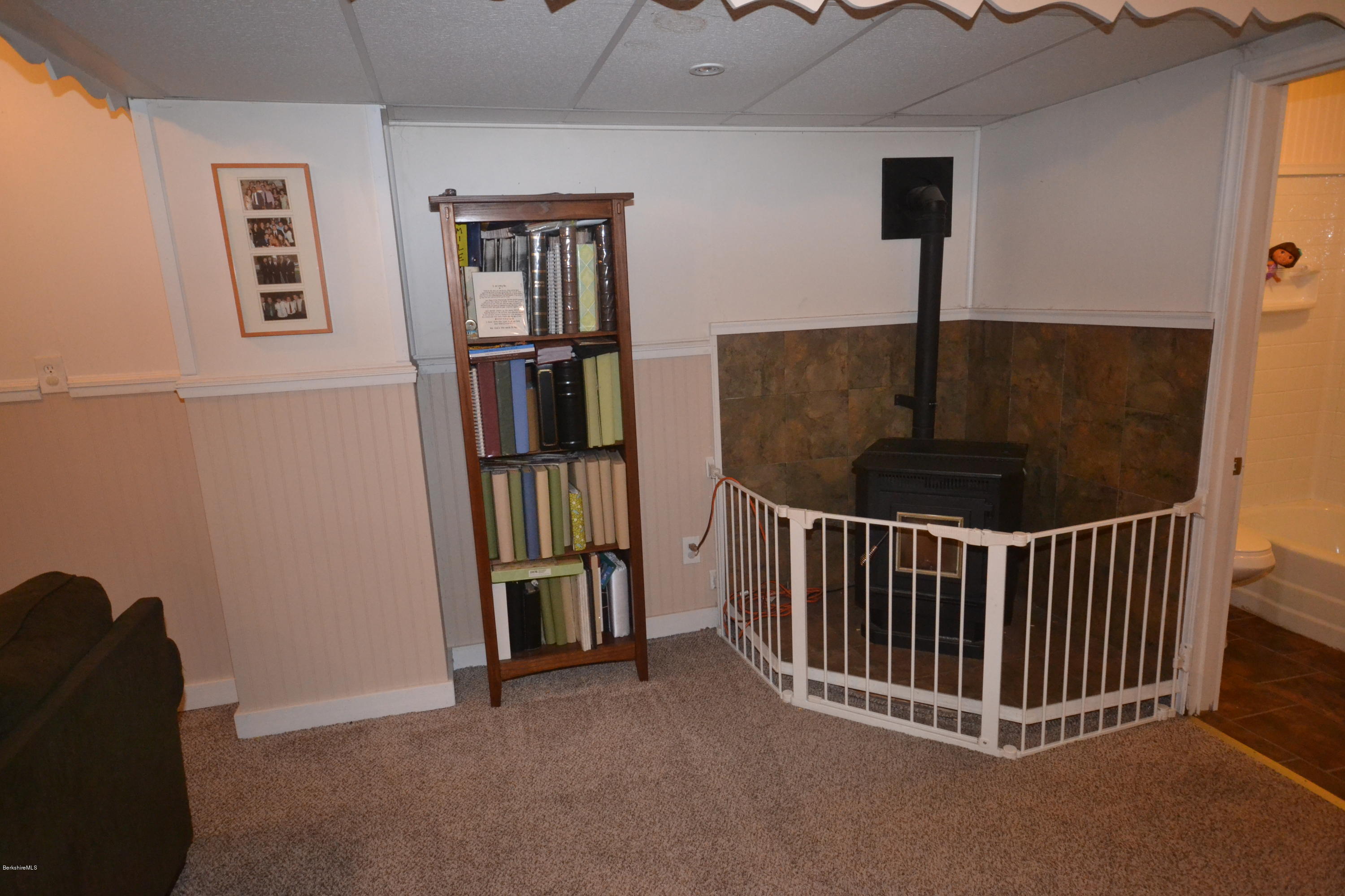 112 East Acres Road Pittsfield, MA 01201 - Photo 14 of 26 Family Room