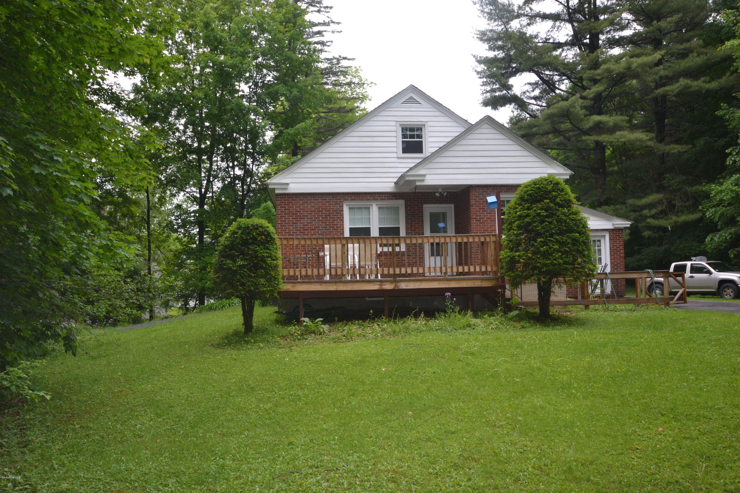 112 East Acres Road Pittsfield, MA 01201 - Photo 23 of 26 Exterior_Back