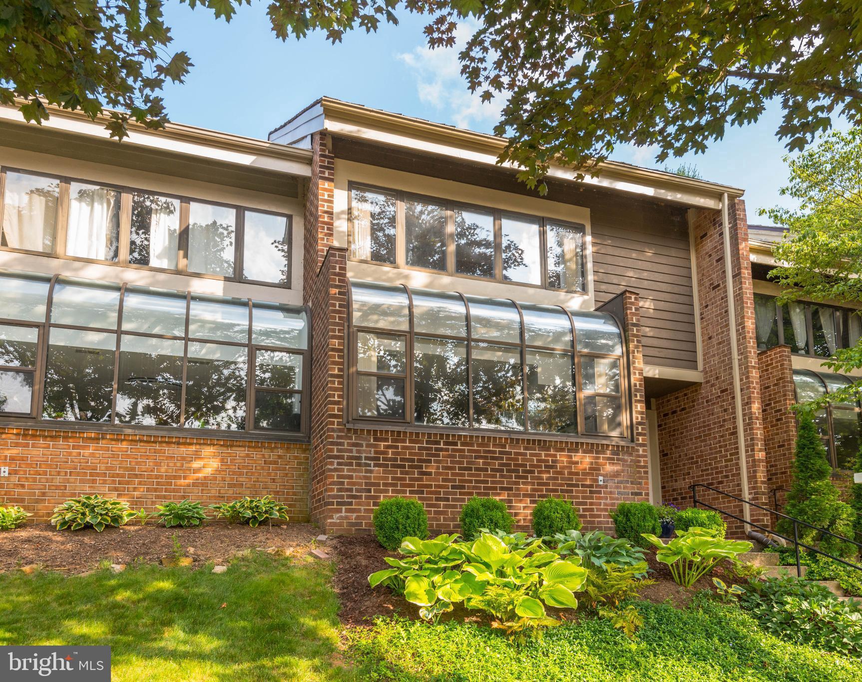 10995 Thrush Ridge Road Reston, VA 20191 - Photo 1 of 44