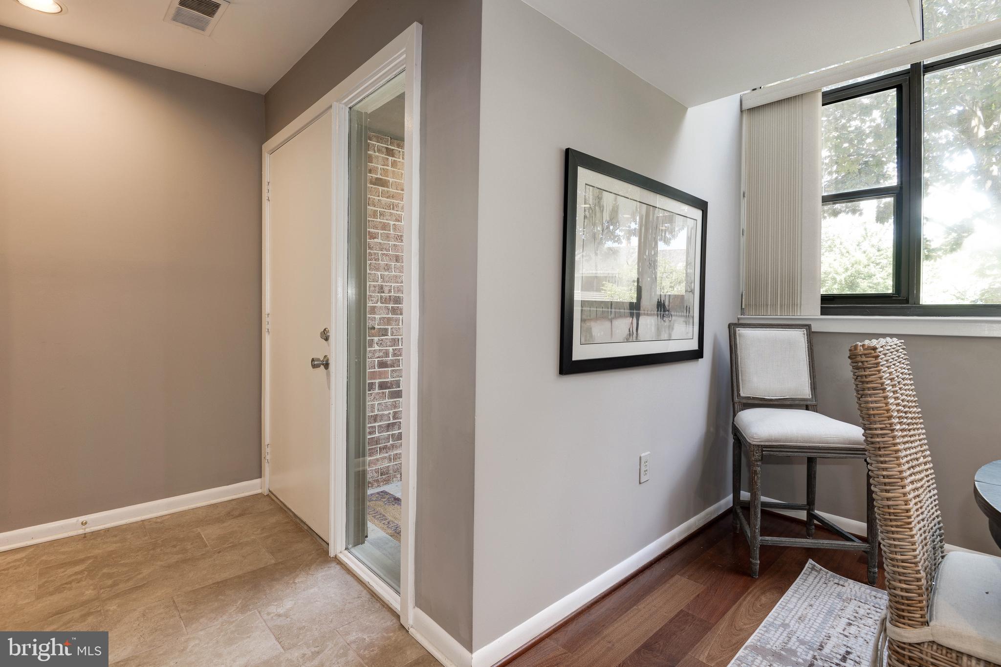 10995 Thrush Ridge Road Reston, VA 20191 - Photo 3 of 44