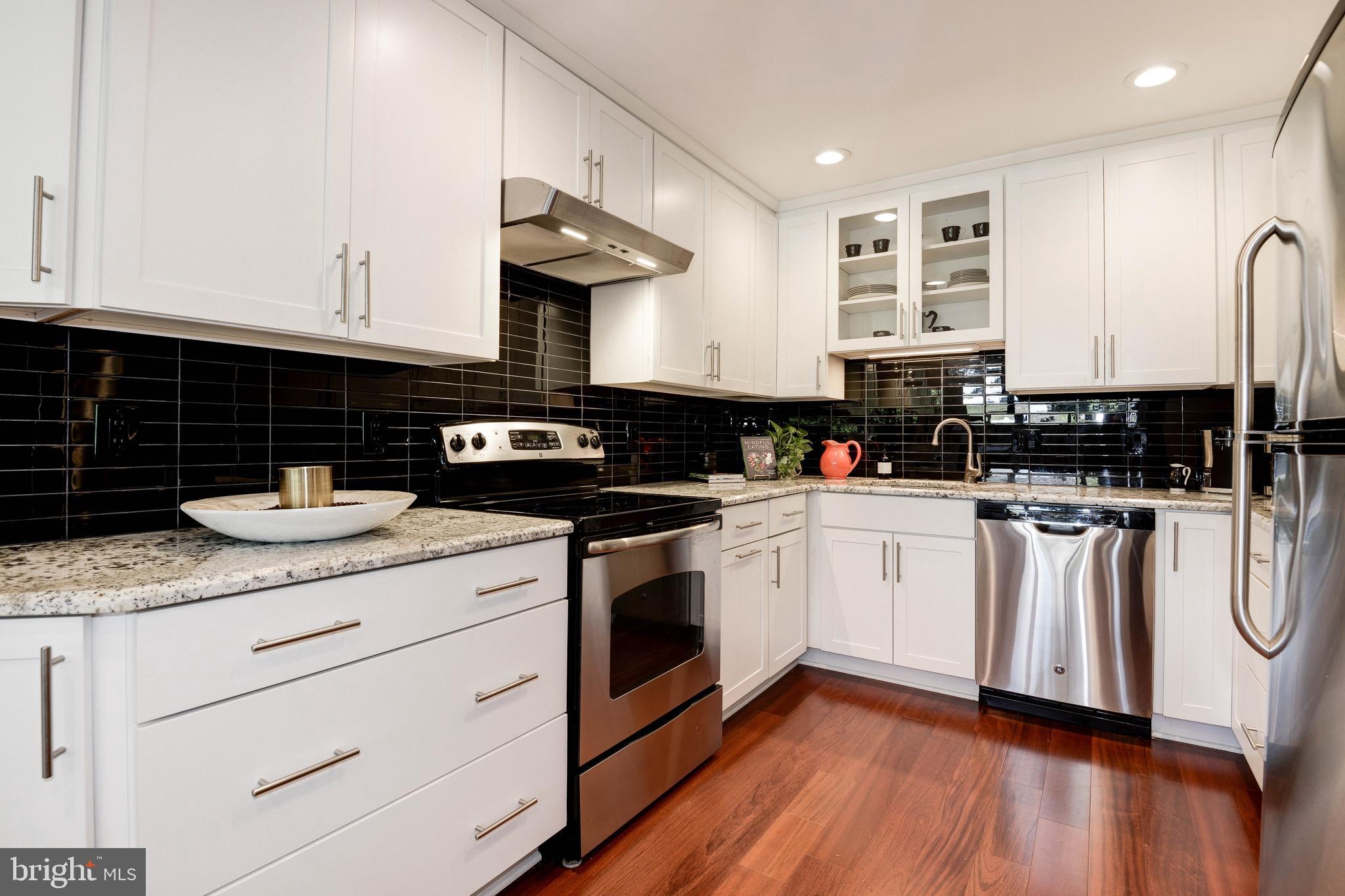 10995 Thrush Ridge Road Reston, VA 20191 - Photo 5 of 44