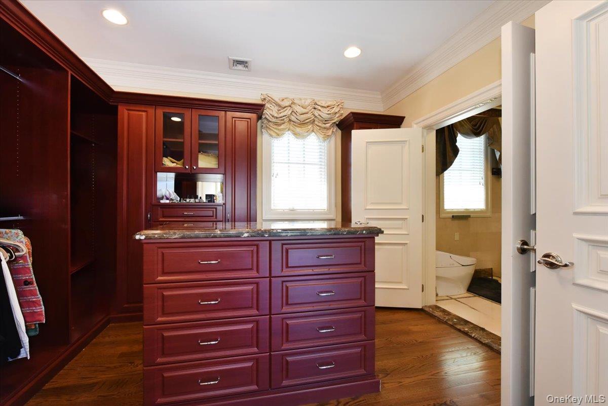3510 Riverside Drive Oceanside, NY 11572 - Photo 23 of 38