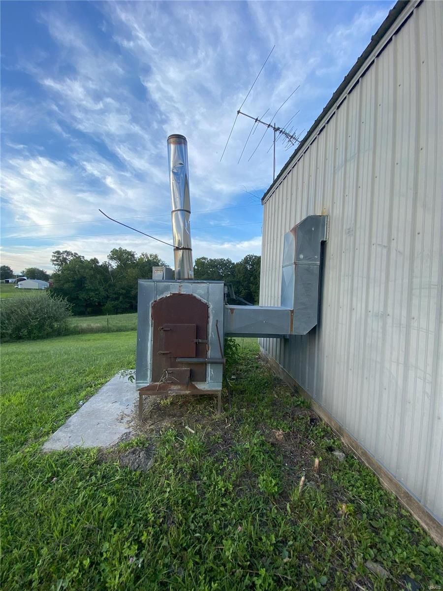 10727 Highway 32 Plato, MO 65552 - Photo 19 of 24