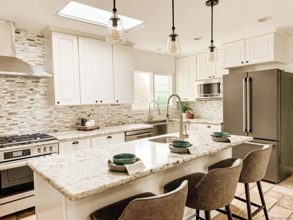 $1,600,000 | 3044 Meadow Grove Drive, San Diego, CA 92110