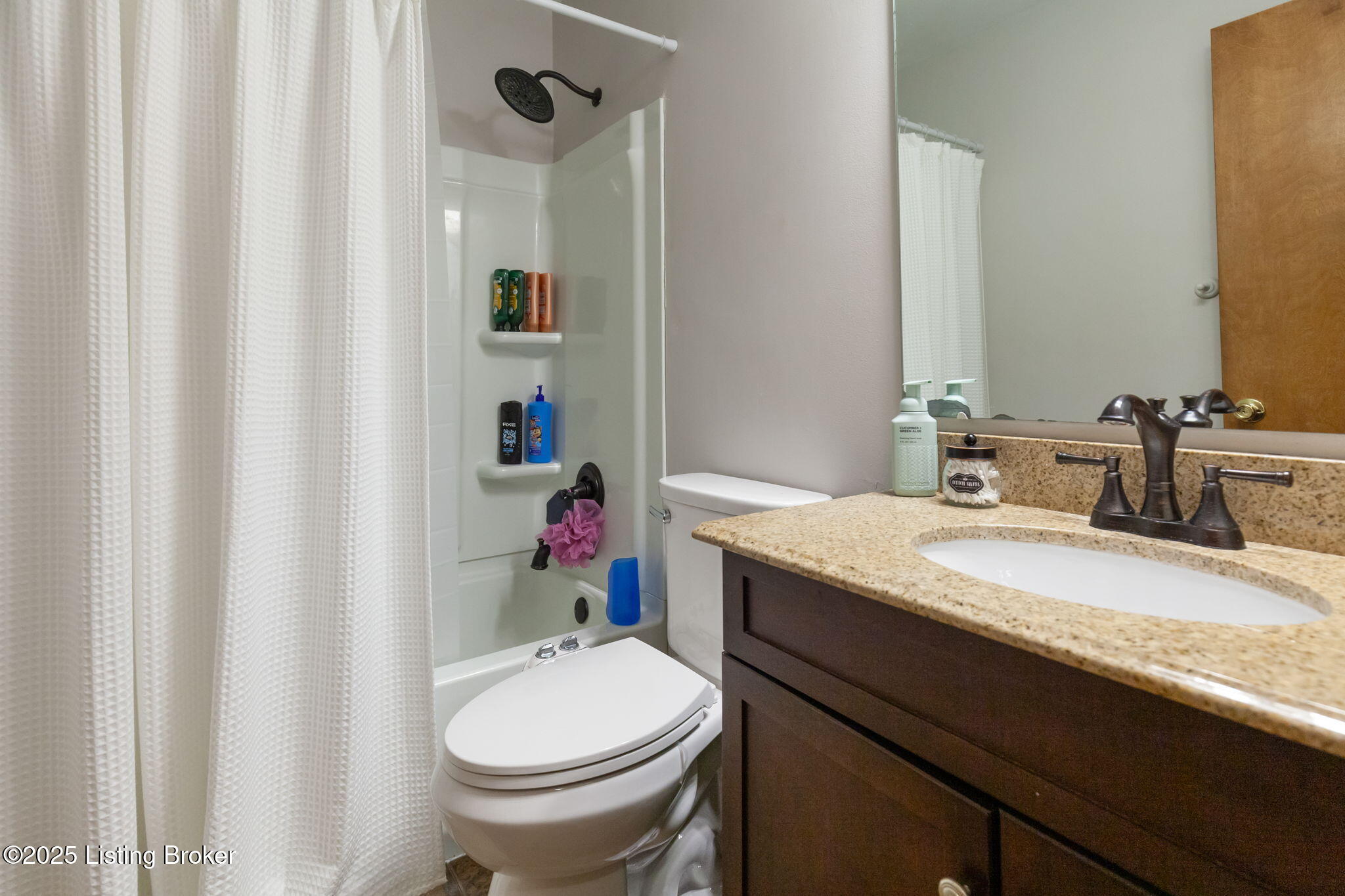 12214 Ridgemont Road Louisville, KY 40229 - Photo 17 of 38 12214 Ridgemont Rd-29