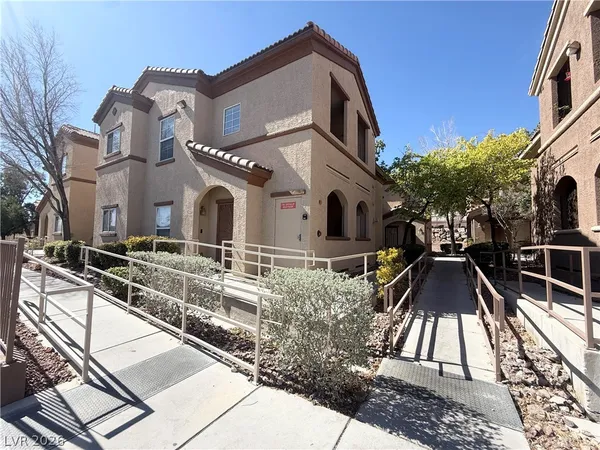 $1,490 | 3915 Legend Hills Street, Unit 203, Las Vegas, NV 89129