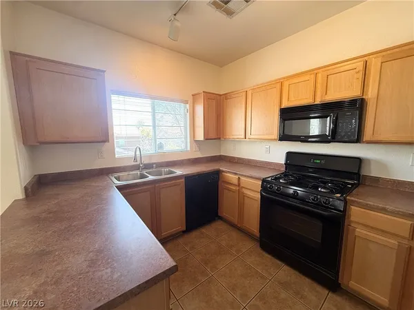 $1,490 | 3915 Legend Hills Street, Unit 203, Las Vegas, NV 89129