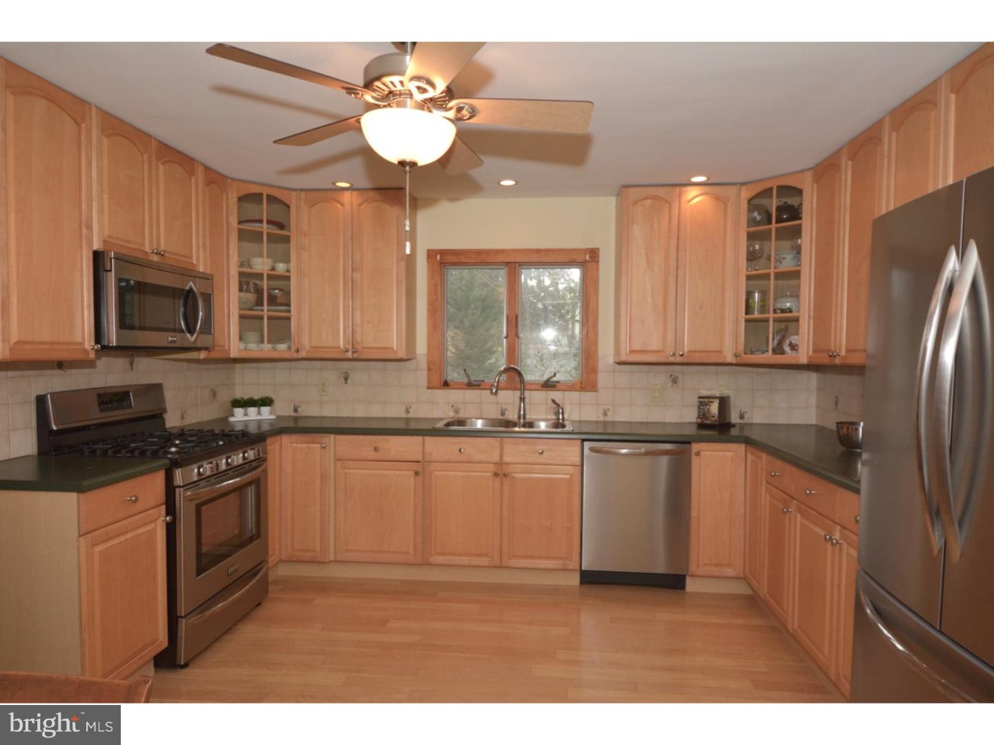 93 Mountainview Road Ewing, NJ 08628 - Photo 8 of 22