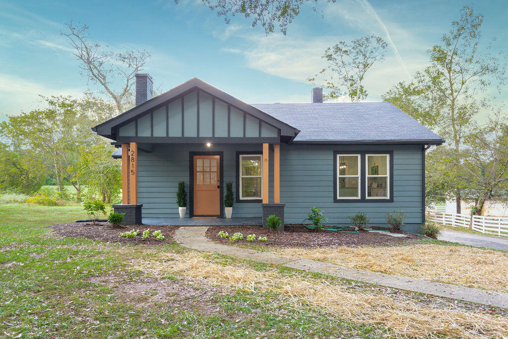 2815 Hamill Road Hixson, TN 37343 - Photo 1 of 24 2815HamillRdFRONT-6