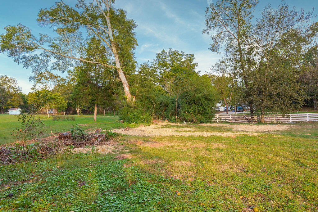 2815 Hamill Road Hixson, TN 37343 - Photo 24 of 24 2815HamillRd-42