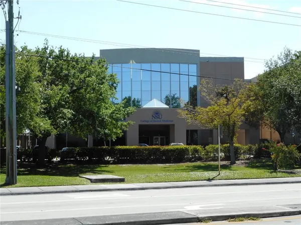 $1,900 | 2986 South University Drive, Unit 8205, Davie, FL 33328