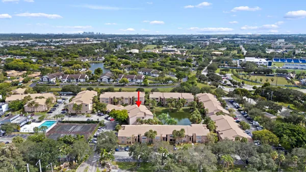 $1,900 | 2986 South University Drive, Unit 8205, Davie, FL 33328