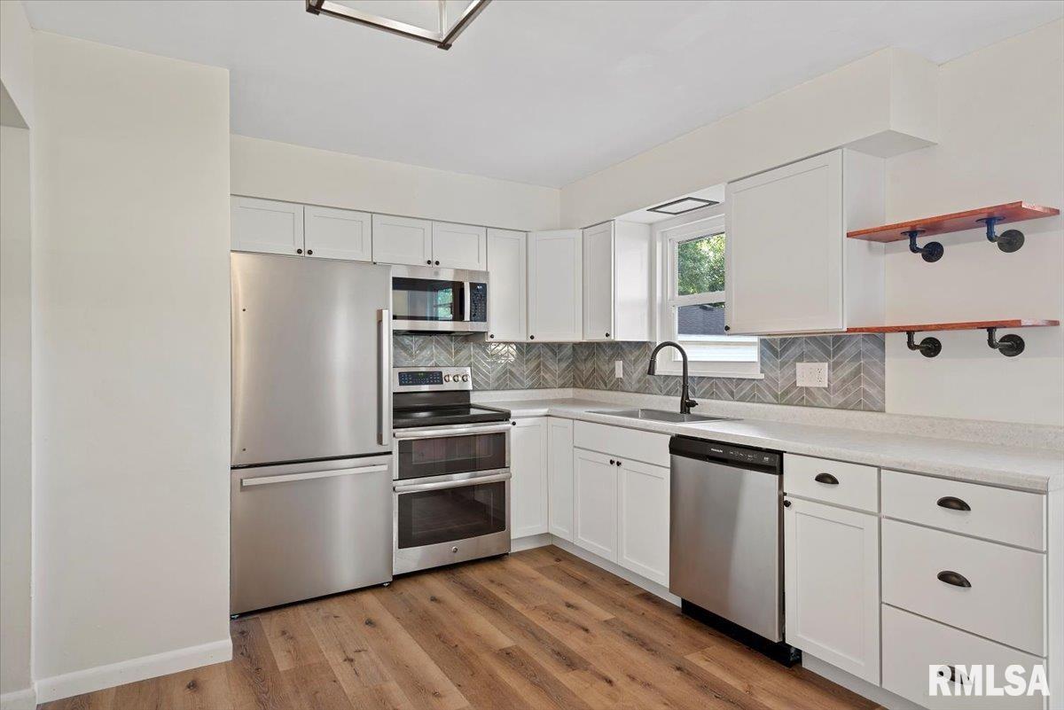 2608 Sandgate Road Springfield, IL 62702 - Photo 10 of 35