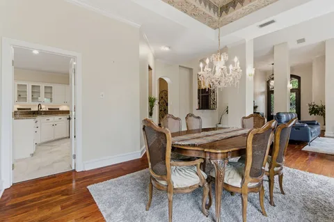 $1,068,000 | 6 Harbor Cove Drive, The Woodlands, TX 77381