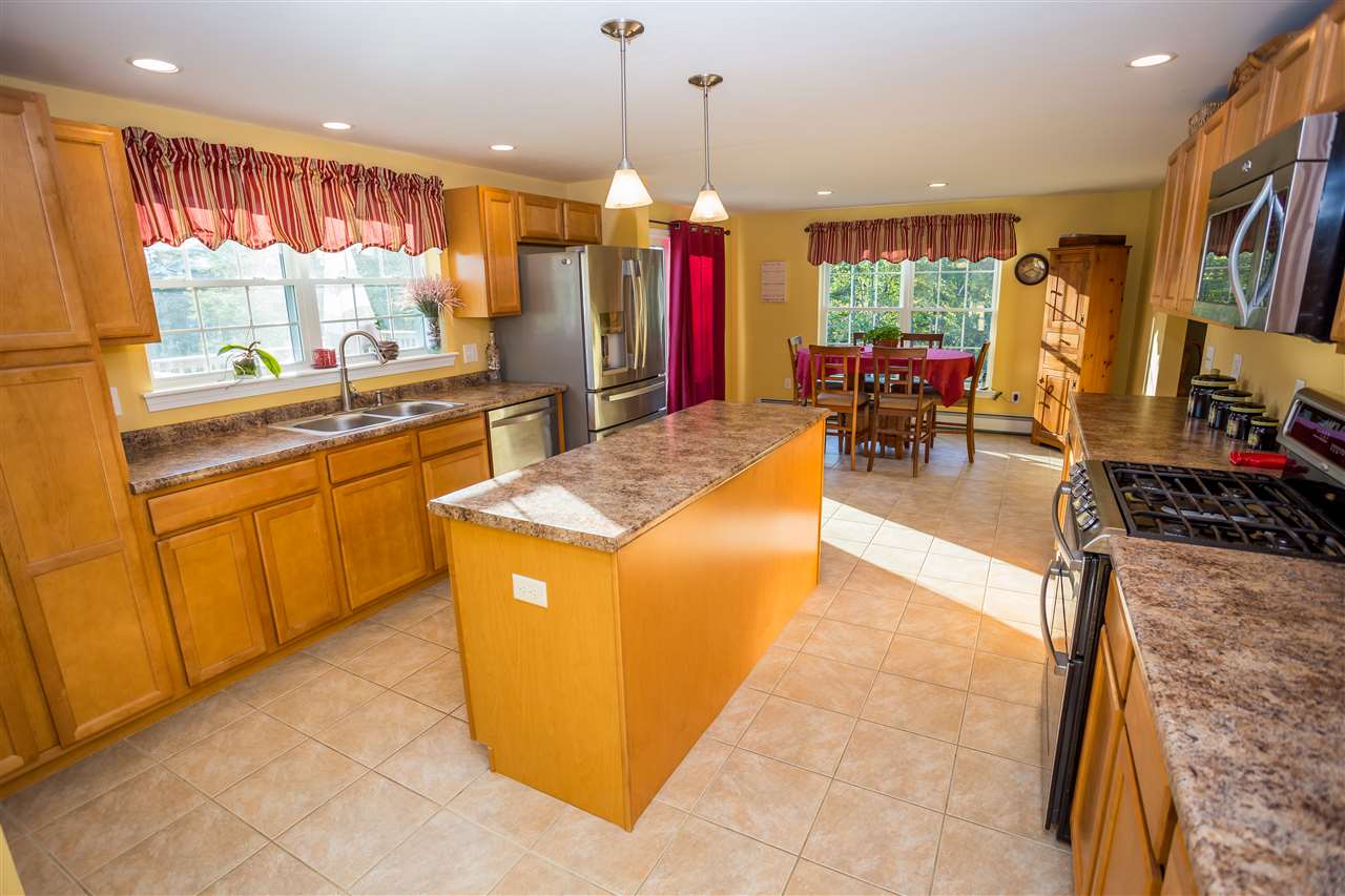 21 Goding Road Lebanon, ME 04027 - Photo 4 of 38