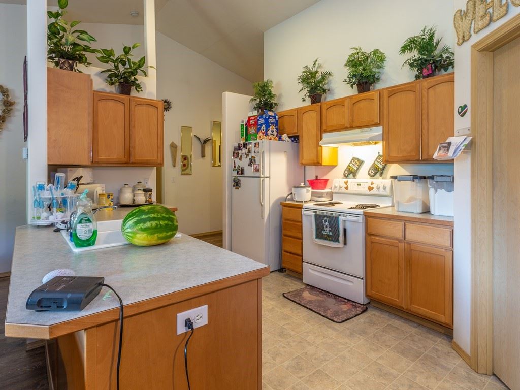 918 North University Road Spokane Valley, WA 99206 - Photo 11 of 17