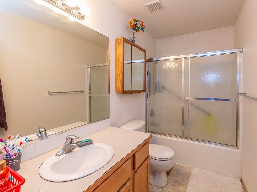 918 North University Road Spokane Valley, WA 99206 - Photo 14 of 17