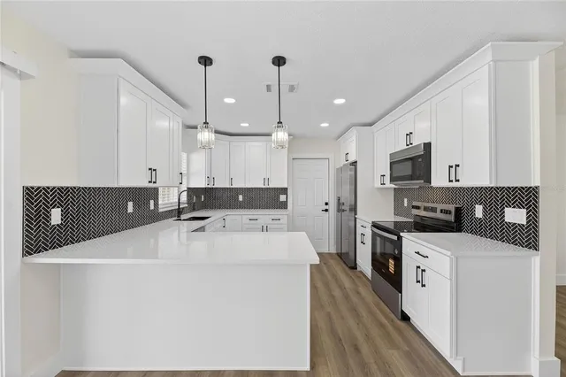 $349,990 | 1214 Oakhill Street, Seffner, FL 33584