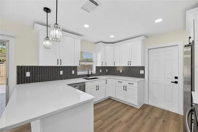 $349,990 | 1214 Oakhill Street, Seffner, FL 33584