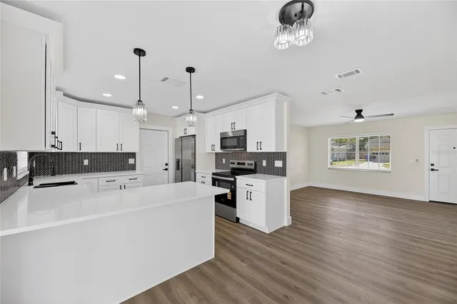 $349,990 | 1214 Oakhill Street, Seffner, FL 33584