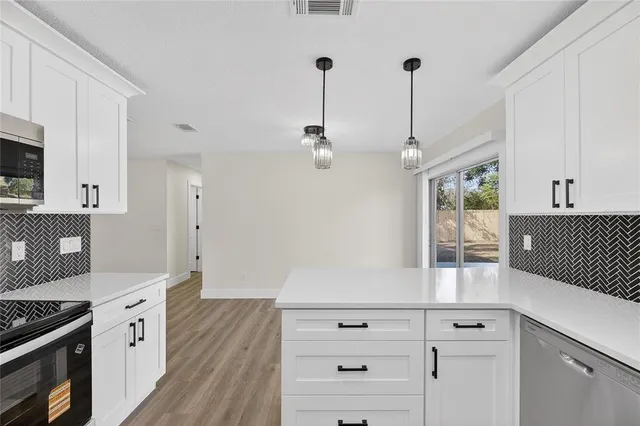 $349,990 | 1214 Oakhill Street, Seffner, FL 33584