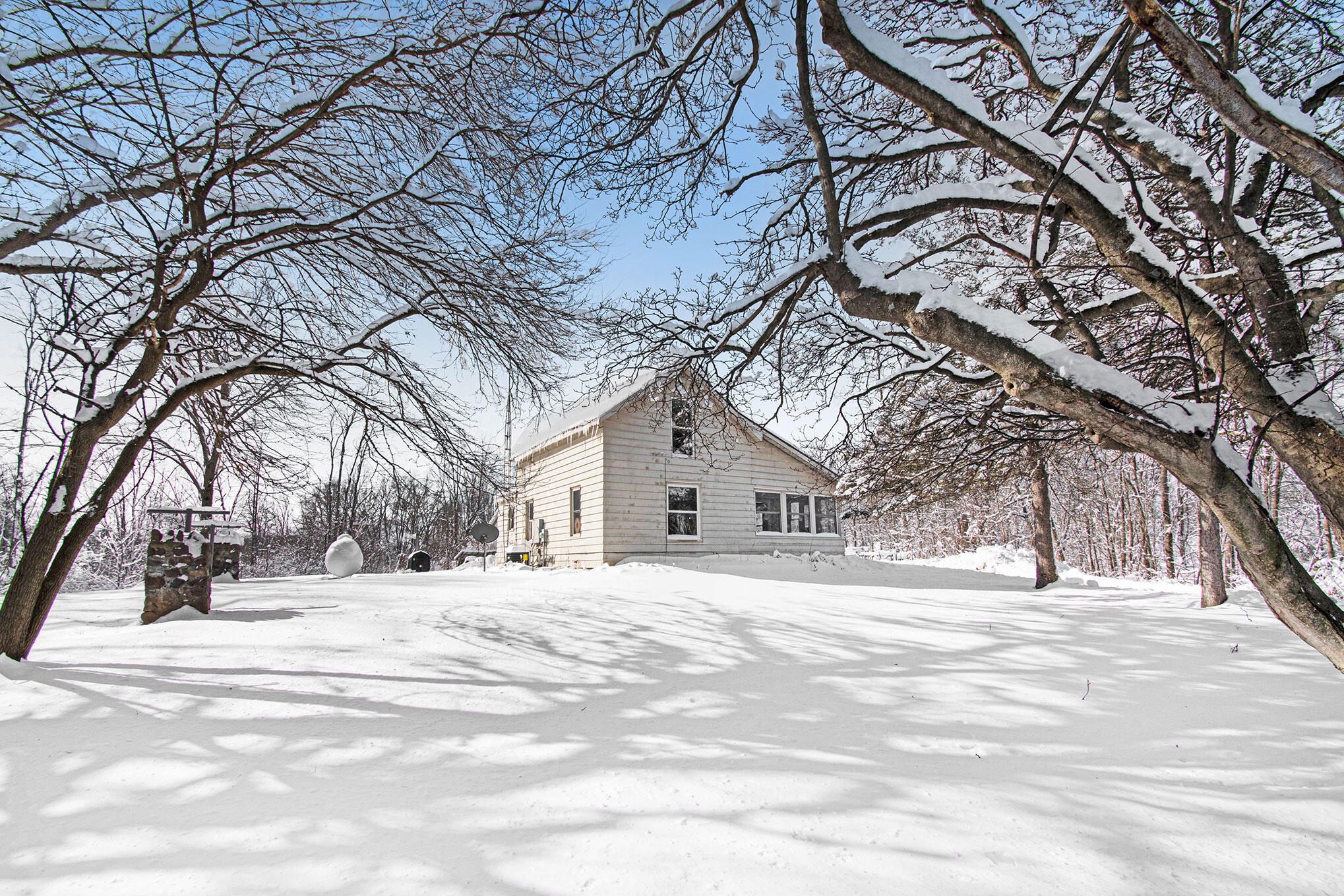 11475 Sears Road Concord, MI 49237 - Photo 3 of 56 DSC_0096