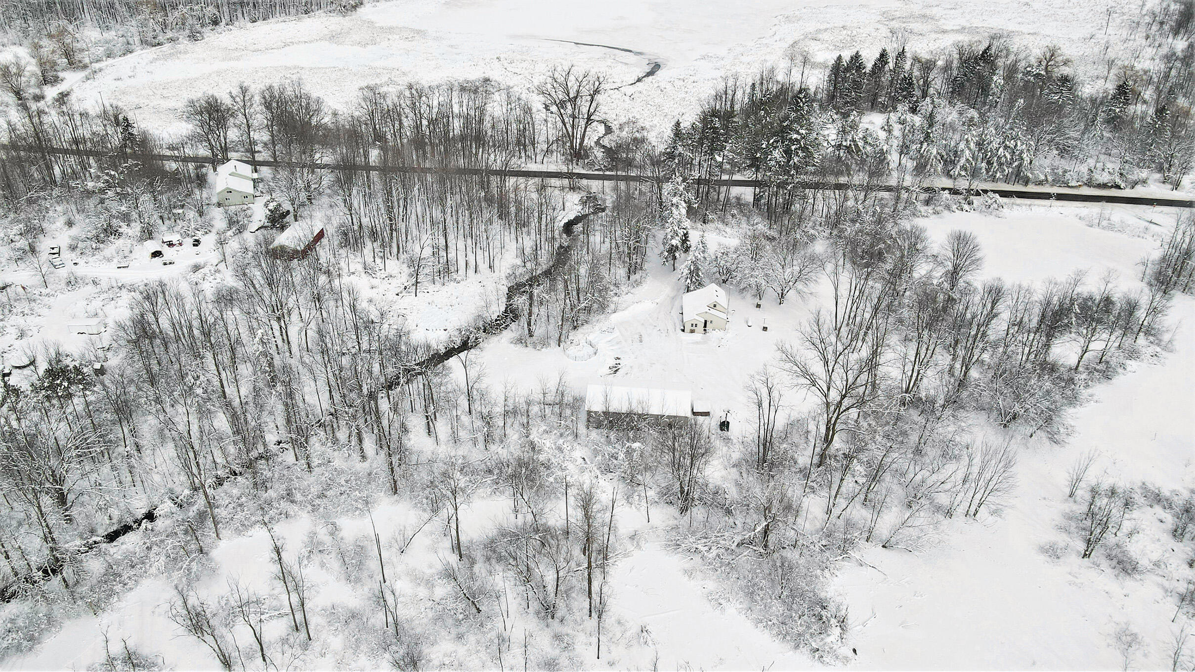 11475 Sears Road Concord, MI 49237 - Photo 49 of 56 Photo_6553861_DJI_261_jpg_5358505_0_2022
