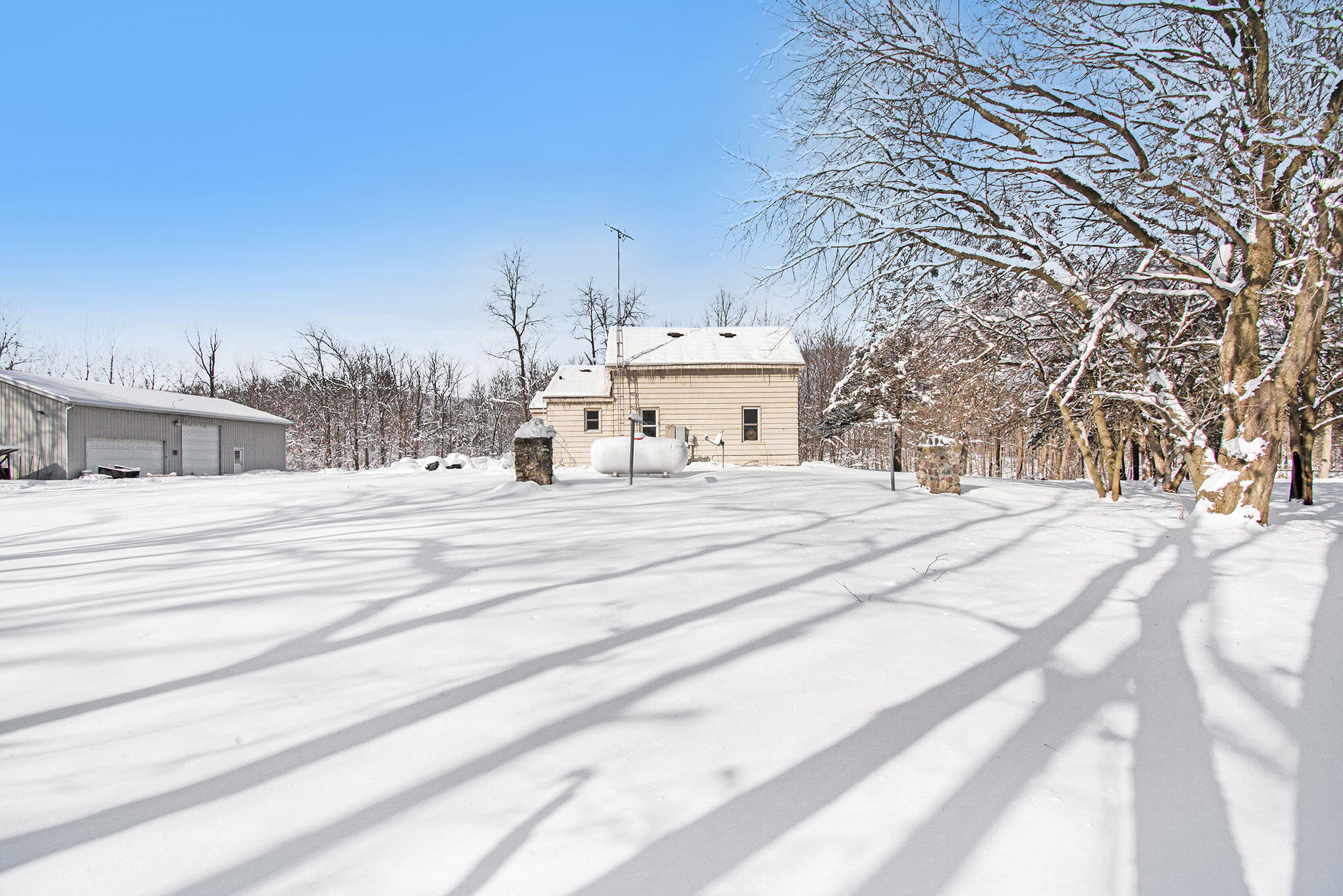 11475 Sears Road Concord, MI 49237 - Photo 5 of 56 DSC_0097