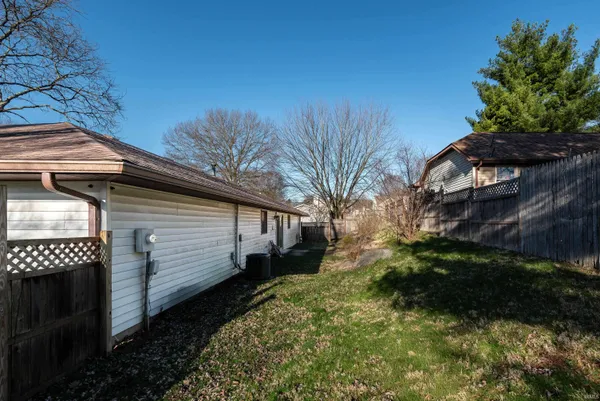 $309,900 | 610 West Ryan Road, Bloomington, IN 47403