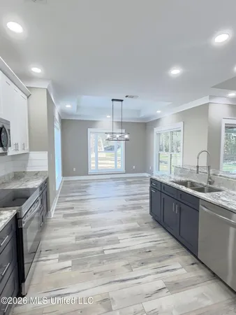 $899,999 | 3529 Government Street, Ocean Springs, MS 39564