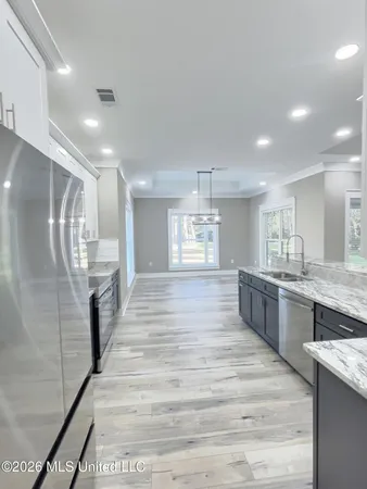 $899,999 | 3529 Government Street, Ocean Springs, MS 39564