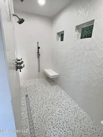 $899,999 | 3529 Government Street, Ocean Springs, MS 39564