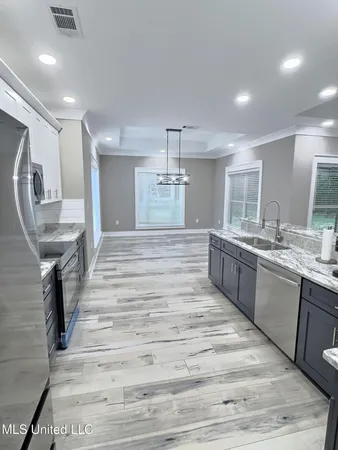 $899,999 | 3529 Government Street, Ocean Springs, MS 39564