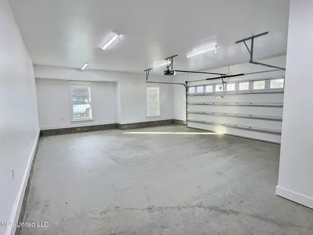 $899,999 | 3529 Government Street, Ocean Springs, MS 39564