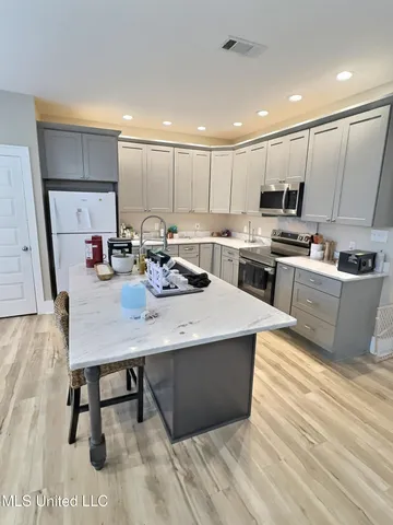 $899,999 | 3529 Government Street, Ocean Springs, MS 39564