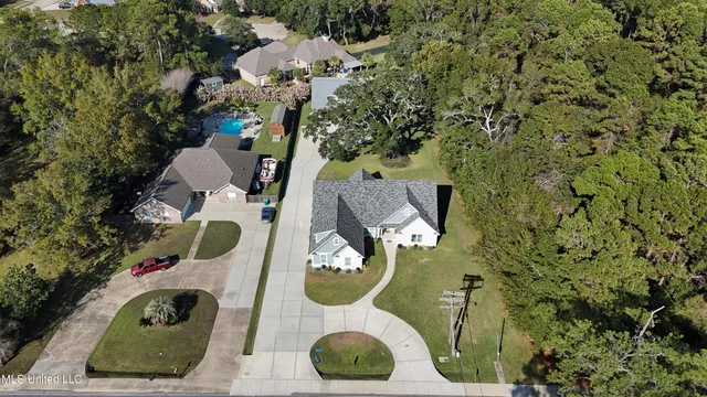$899,999 | 3529 Government Street, Ocean Springs, MS 39564