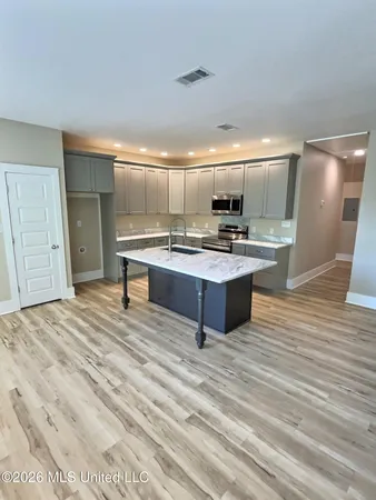 $859,999 | 3529 Government Street, Ocean Springs, MS 39564